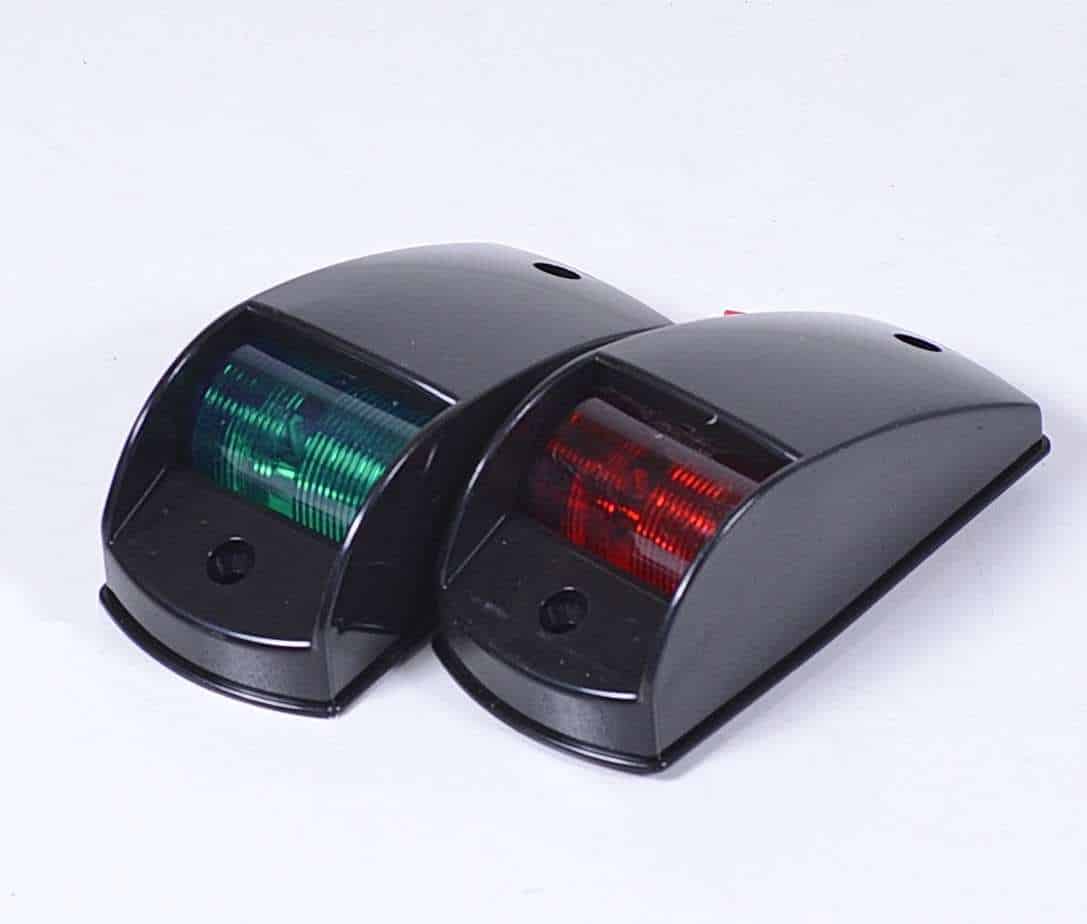 Пара навигационных огней C91001 черный.JPG Пара навигационных огней C91001 черный