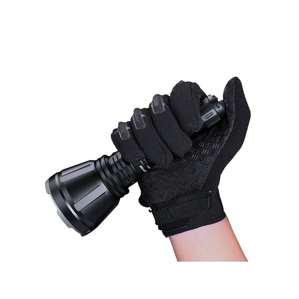 Дальнобойный фонарь Fenix HT18R-4